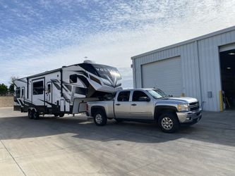 2021 Dutchmen 3571 Fifth Wheel Toy Hauler Trailer