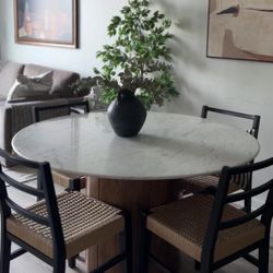 Round Marble Dining Table With Chairs