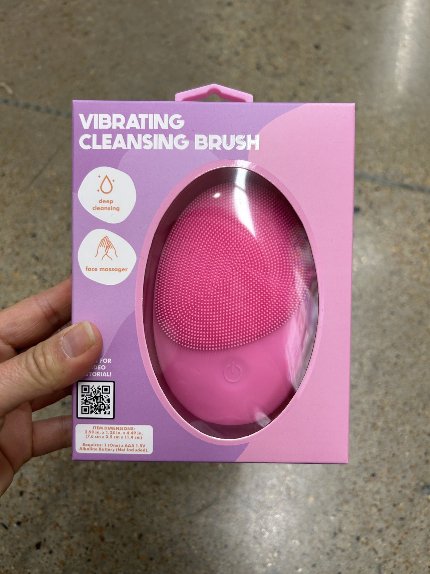NWT vibrating cleansing brush