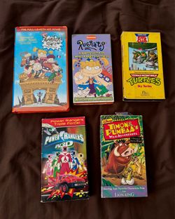 VHS lot of 5 Nickelodeon, Disney, and Power Rangers