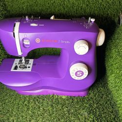 Singer Simple Sewing Machine