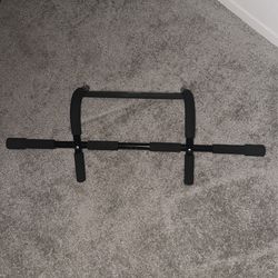 Pull Up Bar