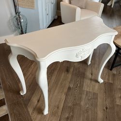 White Entry / Console Table