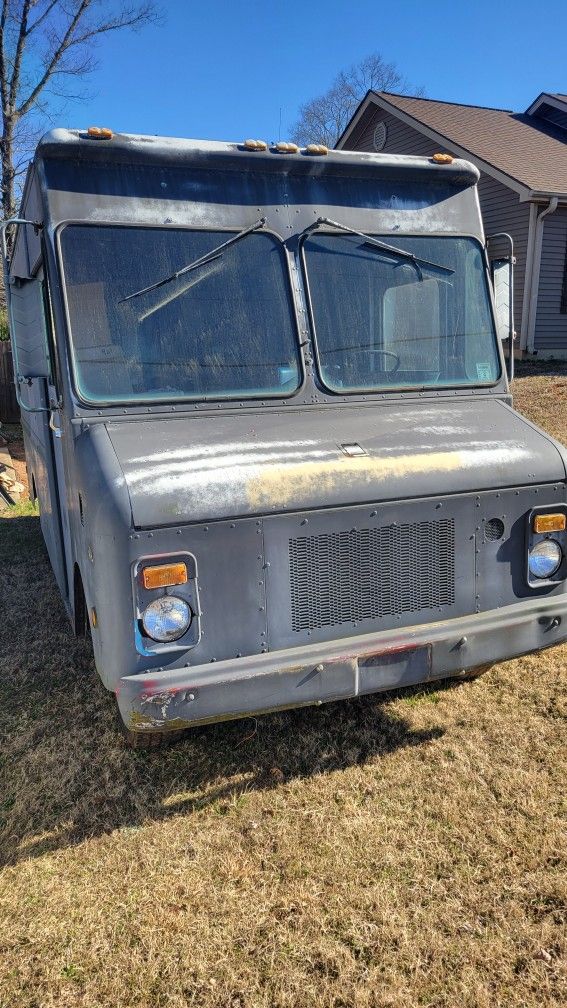 1976 Chevrolet Stepvan Box Truck