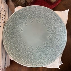 Dishes (8 Each)