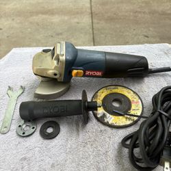 RYOBI 4-1/2" ANGLE GRINDER KIT-AG 402-Clean-4.4 AMP, Guard, Handle, Wrench, Disc