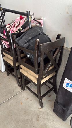 Pottery barn table and 4 chairs