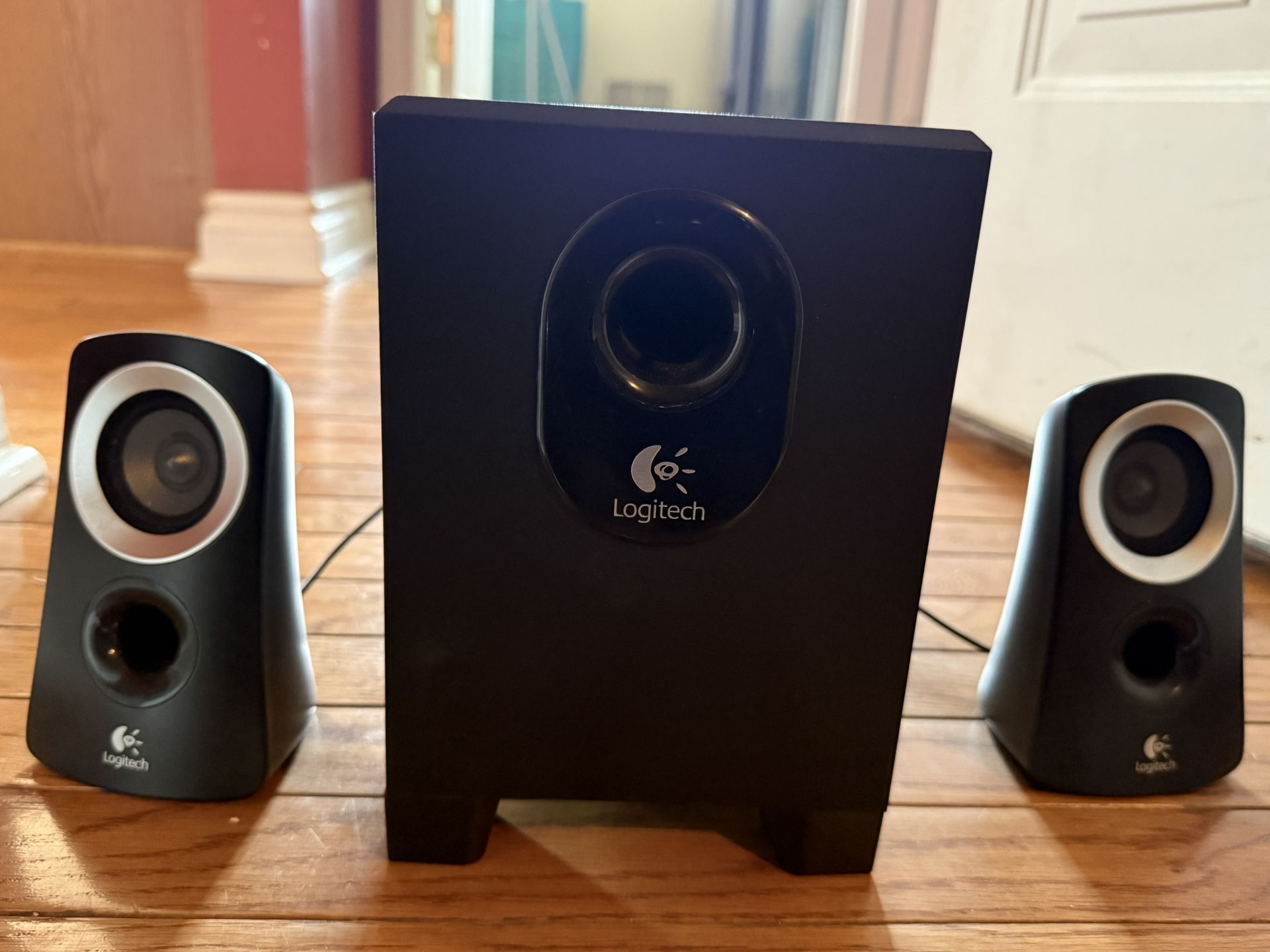 Logitech woofer and 2 speakers