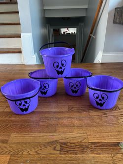 Halloween pumpkin buckets