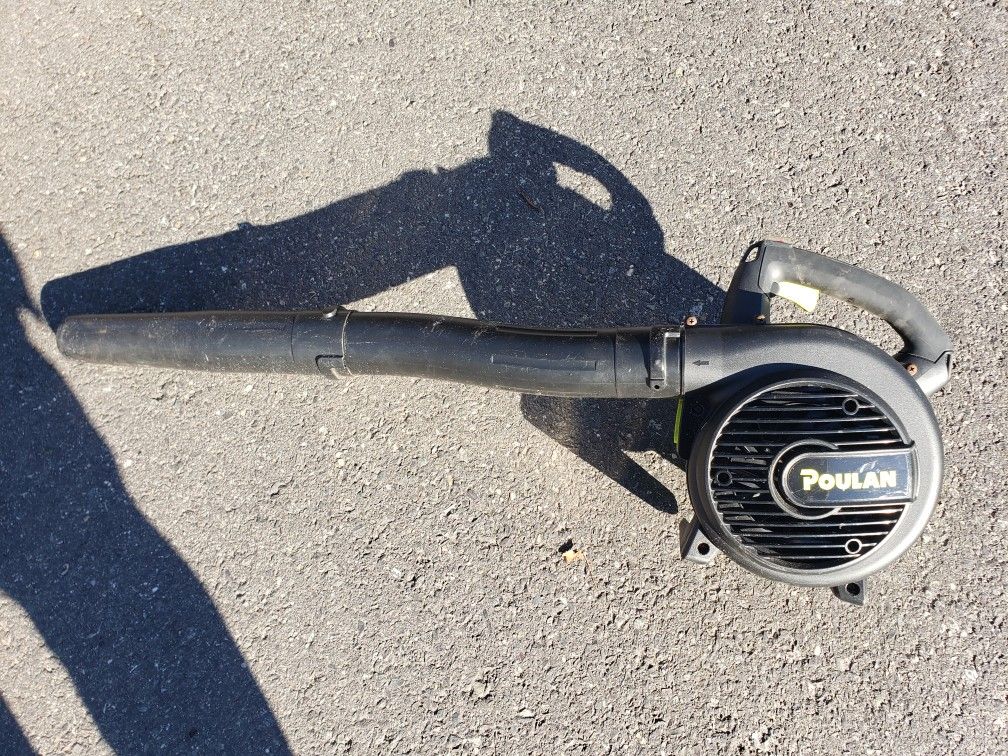 Poulan Gas Leaf Blower