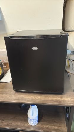 Mini fridge