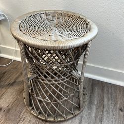Wicker Plant Stand