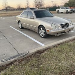 2000 Mercedes-Benz E-Class