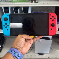 OLED Nintendo Switch