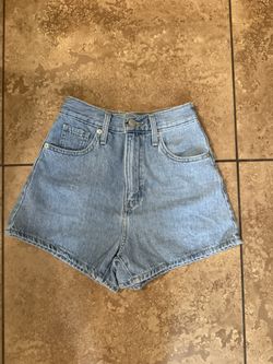 Levi high waist mom shorts