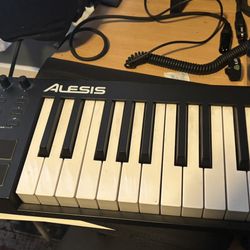 Alexis V25 Controller Keyboard