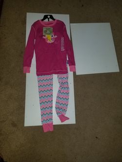 Kirkland girls long sleeve and pants set
