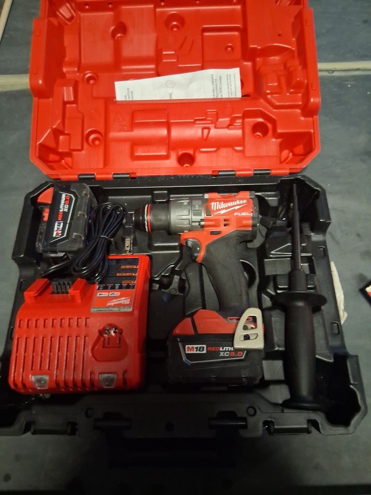 Make Offer-Milwaukee M18 FUEL Hammer Drill/Driver Kit, 2 Batteries, Charger, Model# 2904-20
