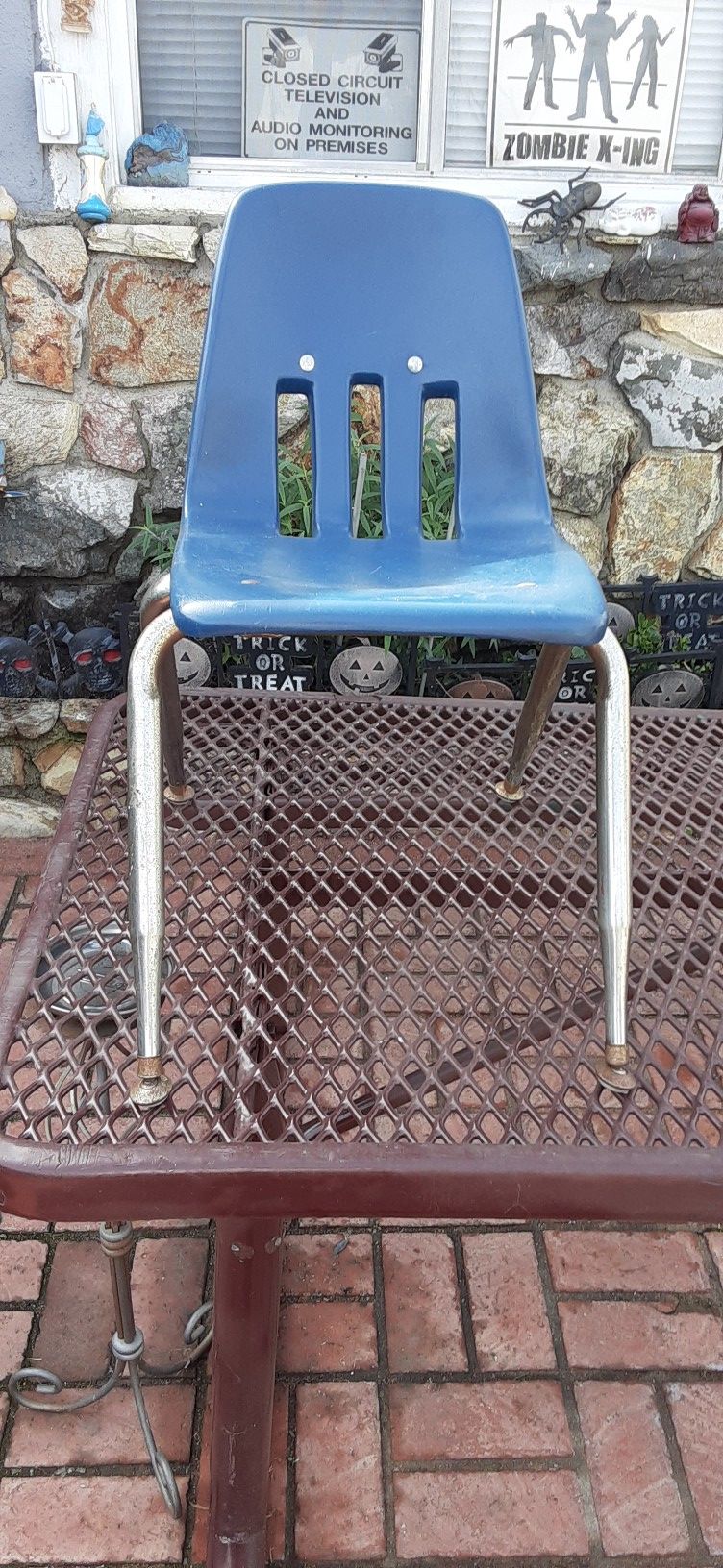 A very nice good condition chair for your grand kids or kids for the room firm price