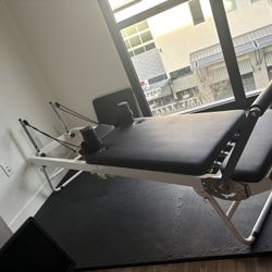 Pilates Reformer - Collapsible And Adjustable For Home Use 