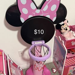 Minnie Mouse Basketball Hoop