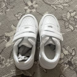 Shoe