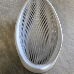 Angle Care Baby Bathtub