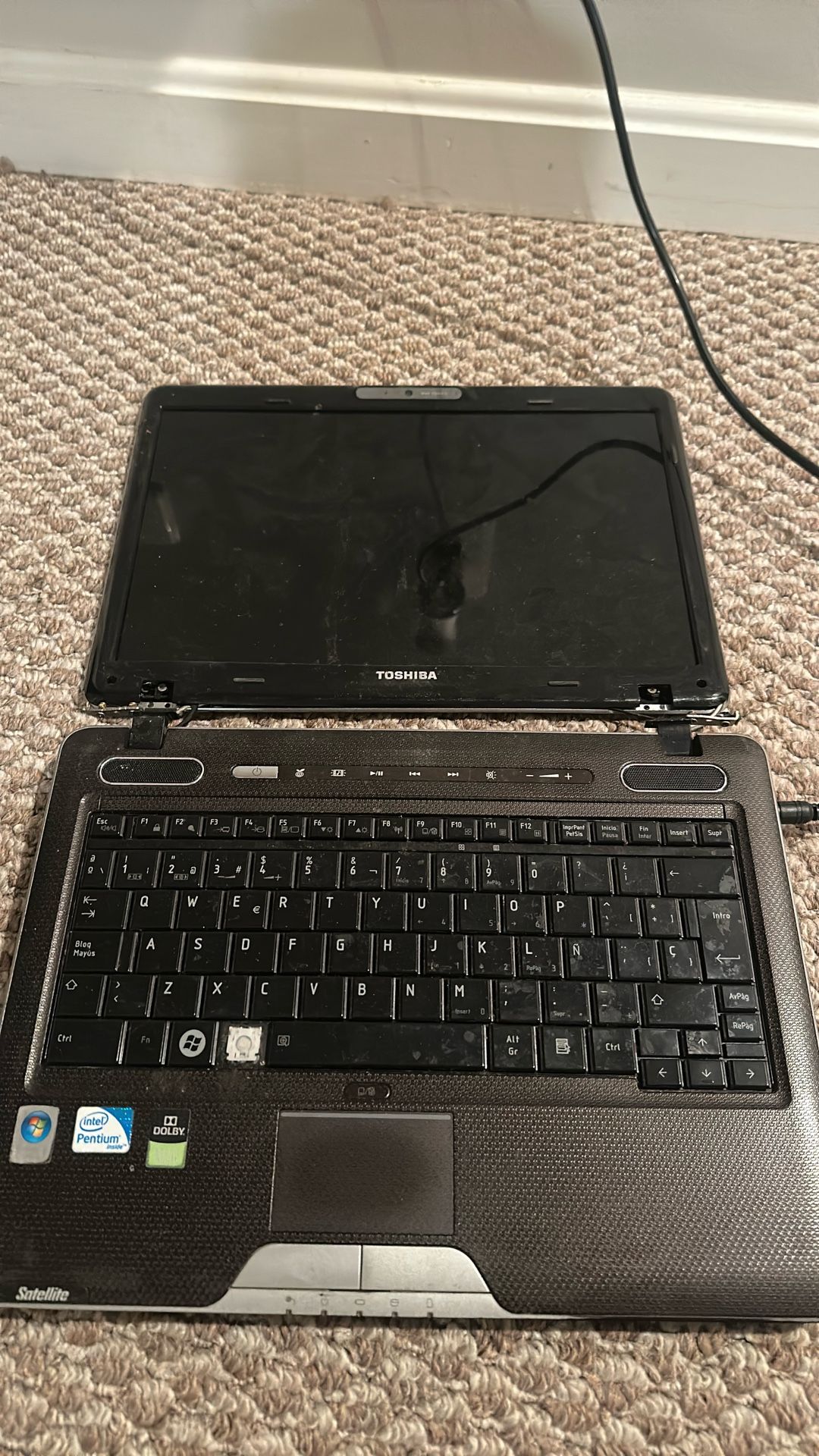 Toshiba Satellite Laptop โ For Parts