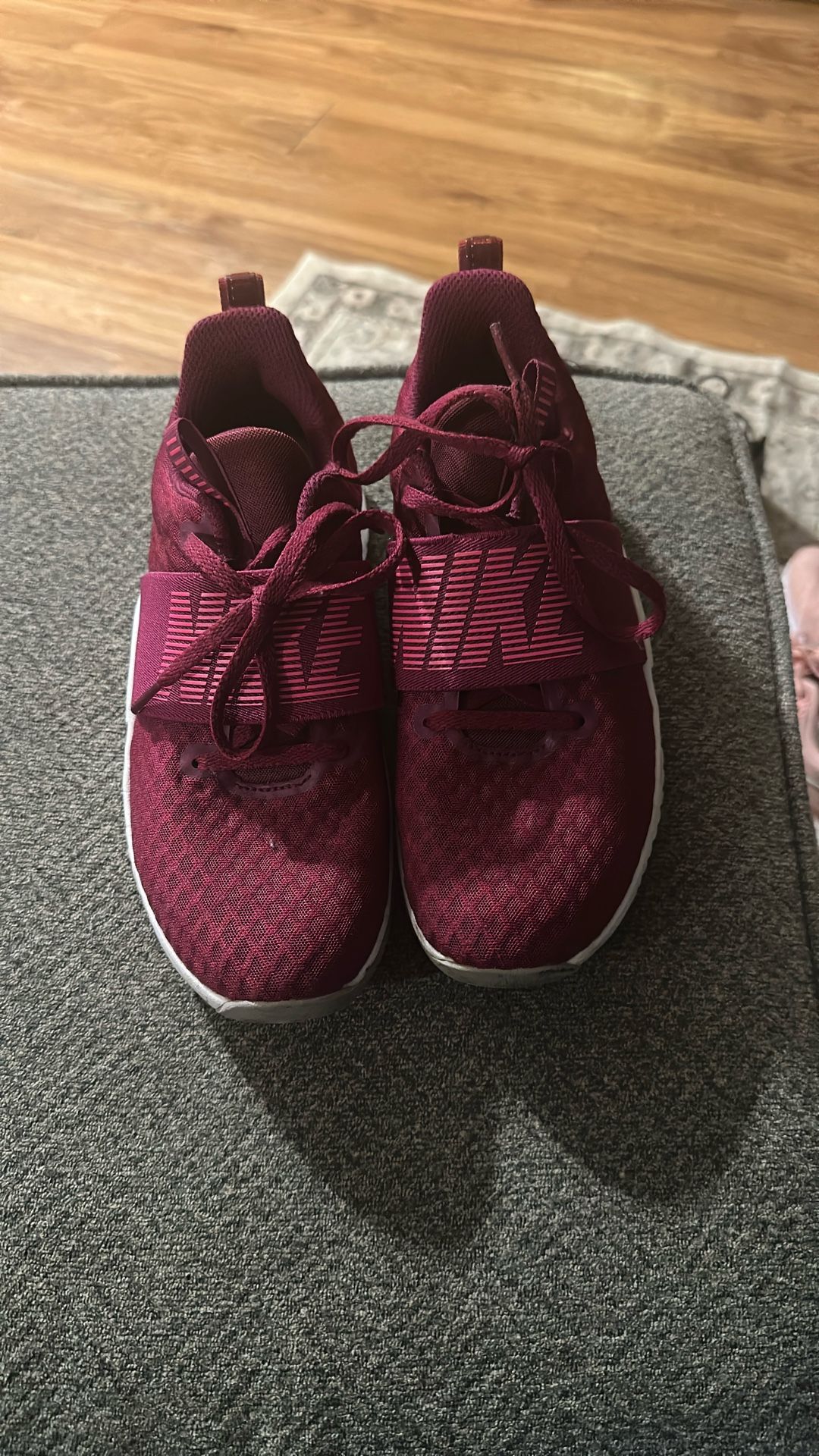 Nike Woman’s Size 6