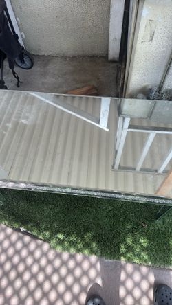 Beautiful mirror coffee table