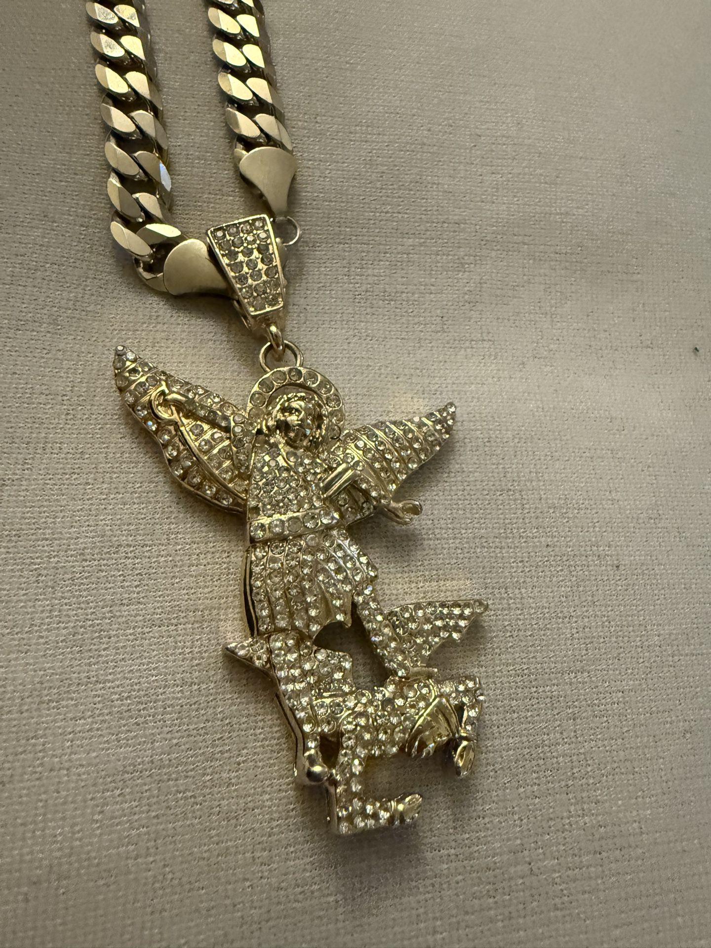 Saint Michael Chain And Pendent 24 Inch Chain