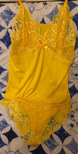 Yellow Nighty with panties that match