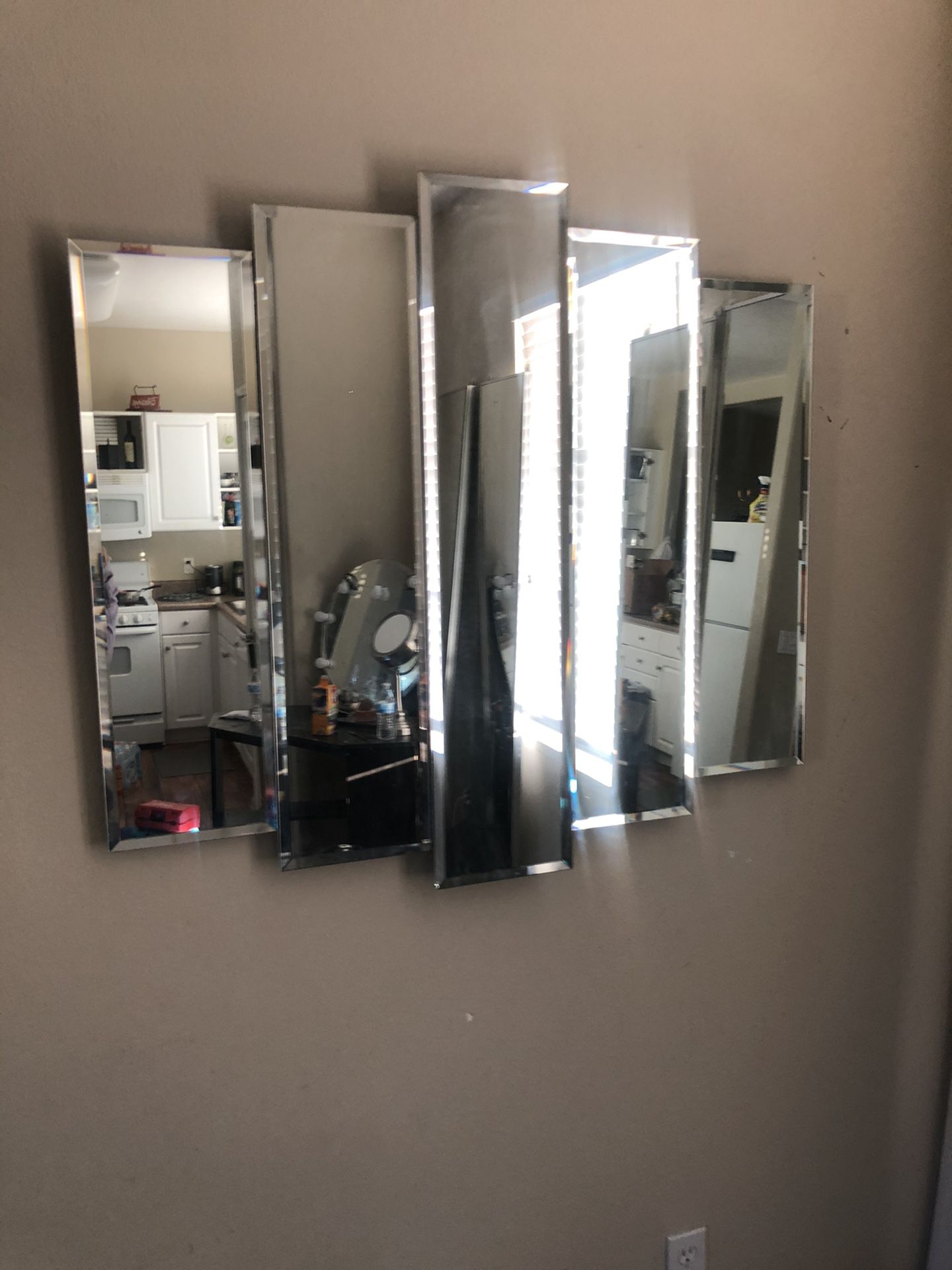 Mirror wall decor