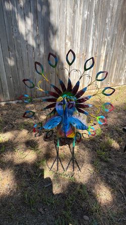 Metal Peacock Garden Sculpture