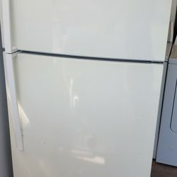 Whirlpool Refrigerator 