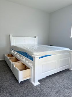 New Full Bed With Drawers And Mattress 