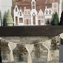 Macrame Christmas Ornaments Banner 