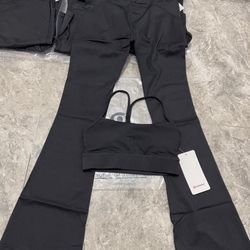 **BRAND NEW LULULEMON SET**