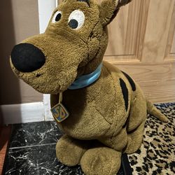 Vintage  1998 Large Plush Sitting Scooby Doo 