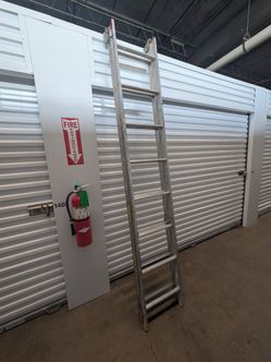 Used aluminum ladder 16'