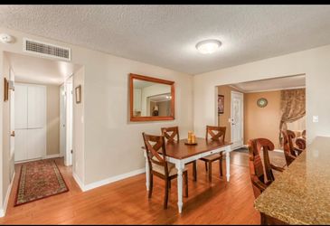 Kitchen table with 4 chairs