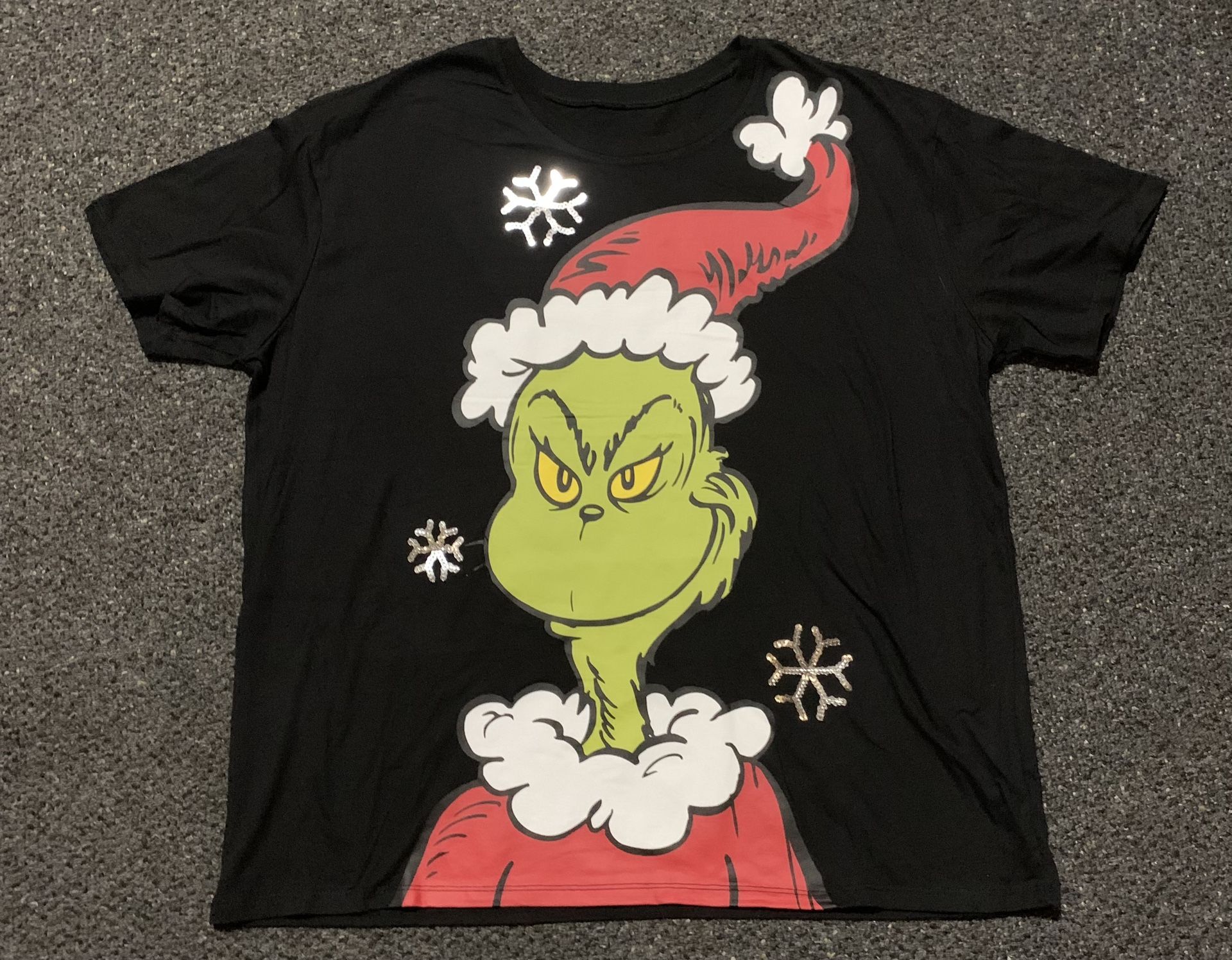 New women’s size large the grinch Christmas shirt with sparkly sequined snowflakes In Sixes 2x Or Large Or Medium