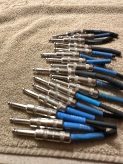 17 guitar cable ends