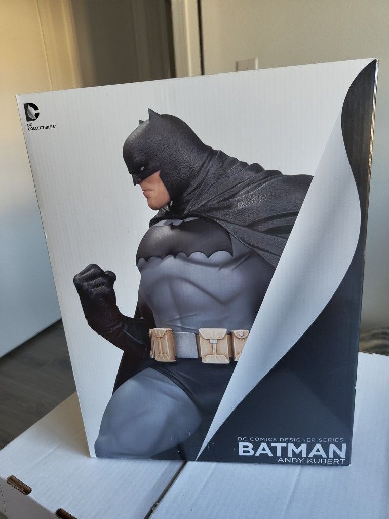 DC Collectibles Designer Series Batman Statue By Andy Kubert