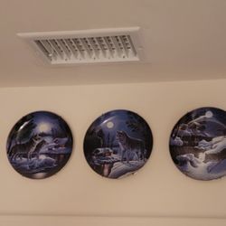 Hamilton Collection Animal Plates