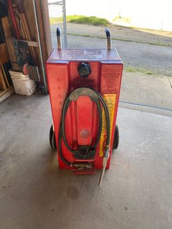 Todd 28-Gallon Fuel Caddy with Pump – UN/DOT Approved – $300 OBO