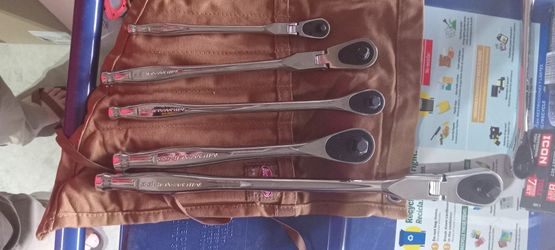 Milwaukee Ratchet Wrenches 1/2"-3/8"-1/4"