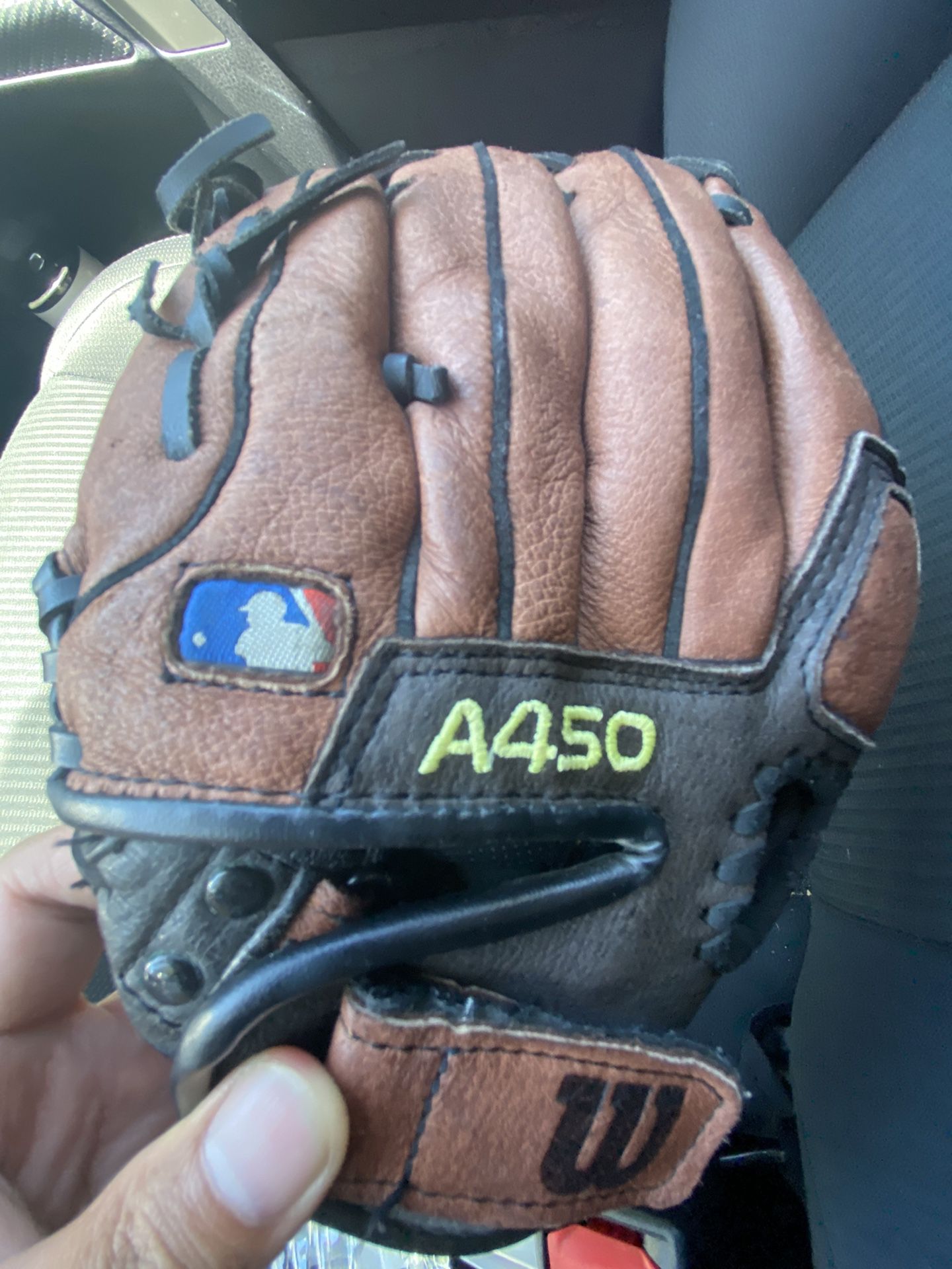 Wilson Youth Baseball Glove