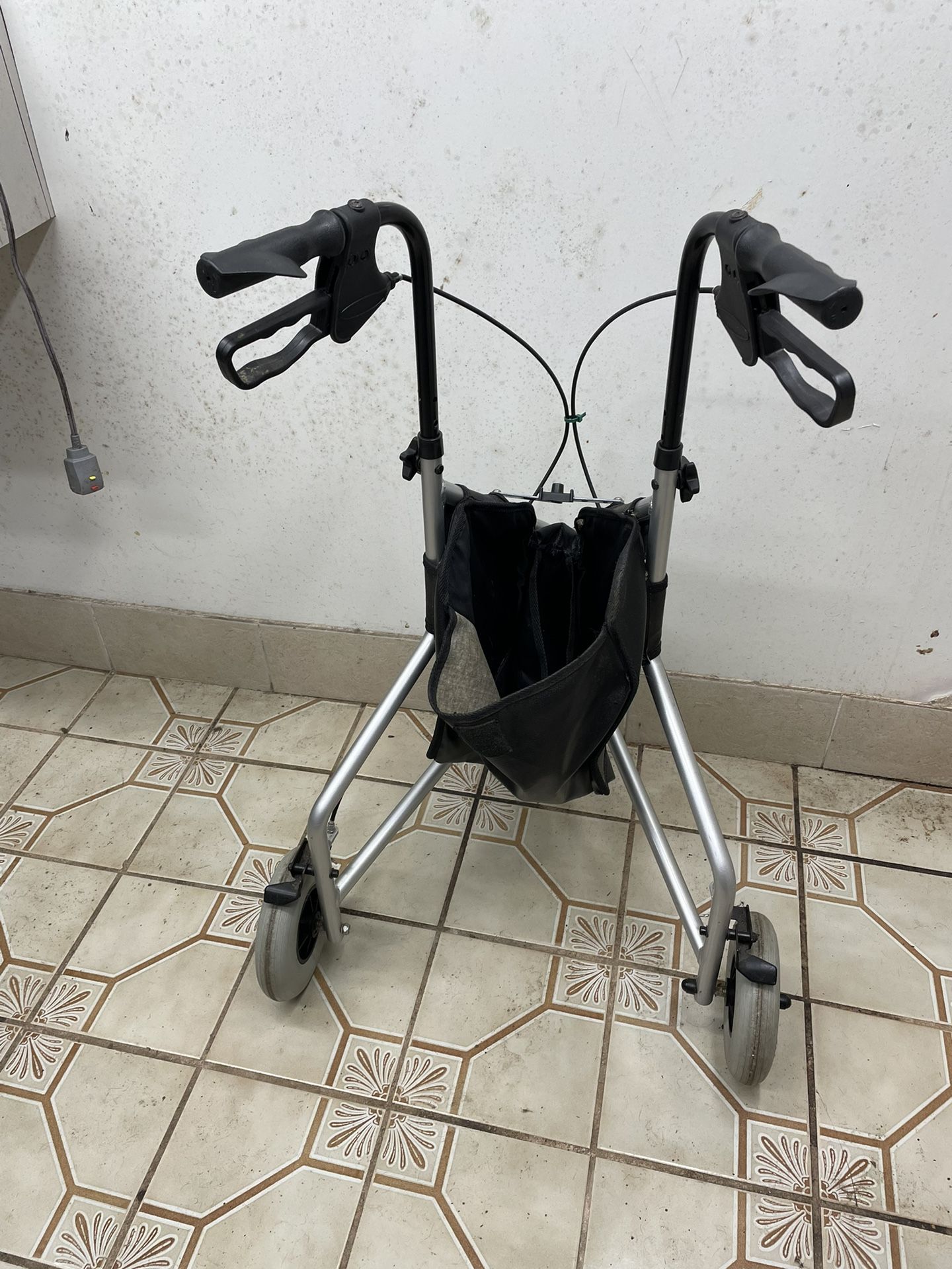 Adult Walkers Portable Toilets Chairs