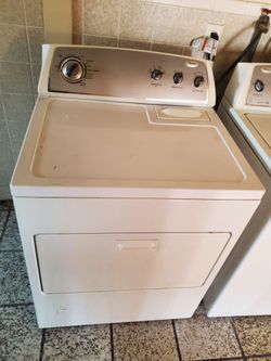 Whirlpool Washer and Gas Dryer Set